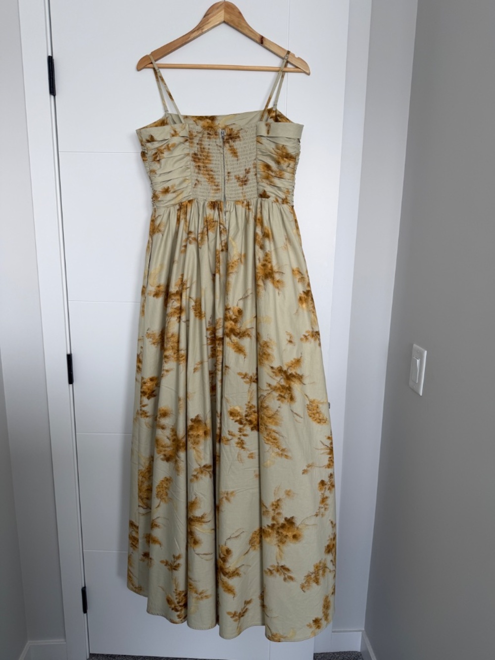 Reformation Kastoria Dress Size 12 - Picture 5 of 6